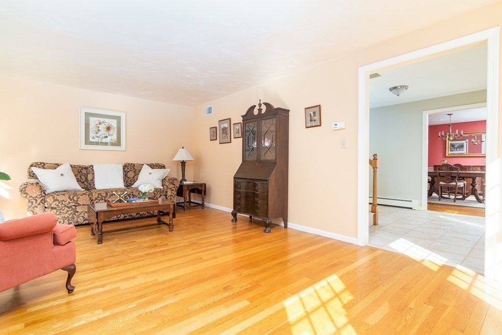 11 Old Mill Road Norfolk, MA 02056 - Photo 6 of 34 Gallery Image 6