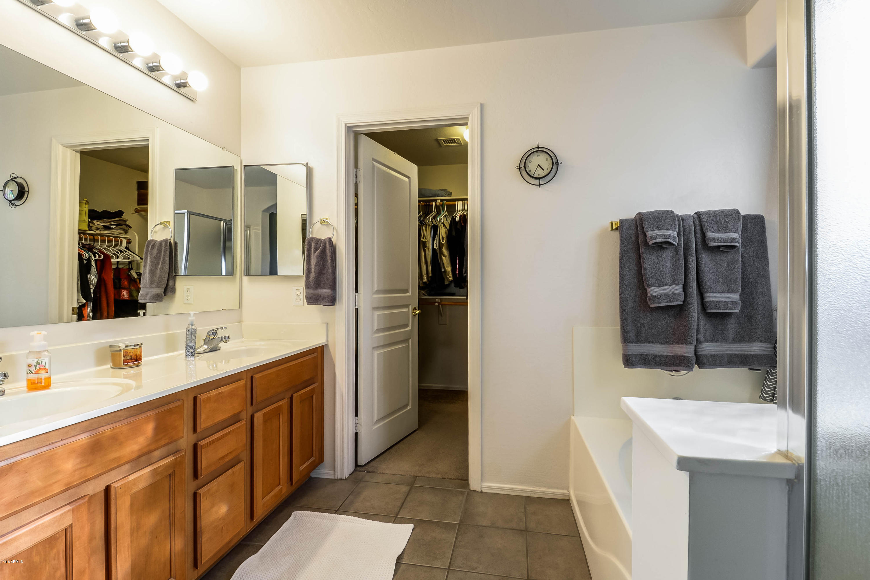 2402 West Carson Road Phoenix, AZ 85041 - Photo 15 of 28 Master Bathroom II