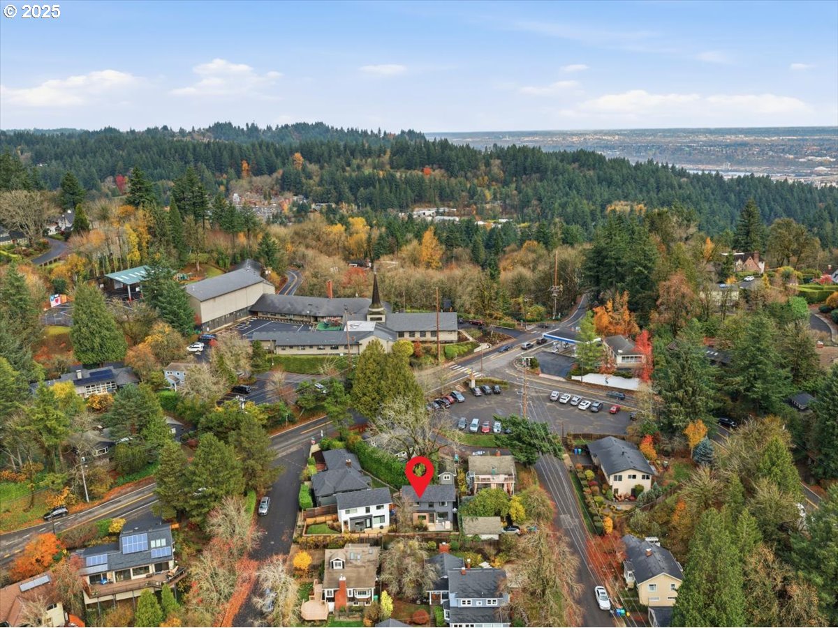 3590 Southwest Patton Road, Unit C Portland, OR 97221 - Photo 33 of 40 a view of a city