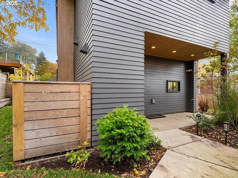 3590 Southwest Patton Road, Unit C Portland, OR 97221 - Photo 5 of 40 a view of a pathway of a building