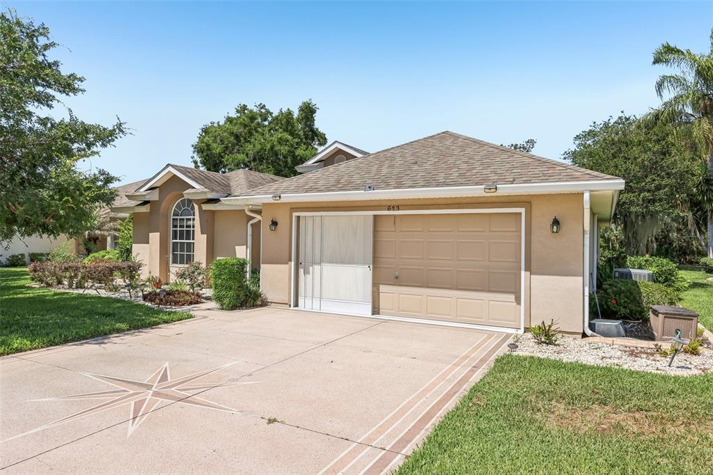 623 Juniper Way Tavares, FL 32778 - Photo 2 of 52