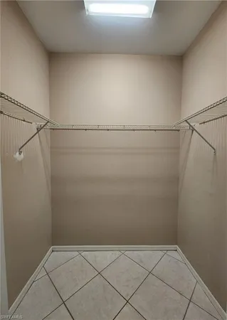 $2,125 | 11082 Lakeland Circle, Fort Myers, FL 33913