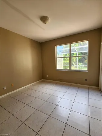 $2,125 | 11082 Lakeland Circle, Fort Myers, FL 33913