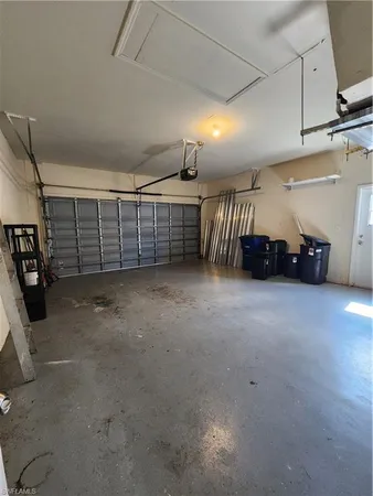 $2,125 | 11082 Lakeland Circle, Fort Myers, FL 33913