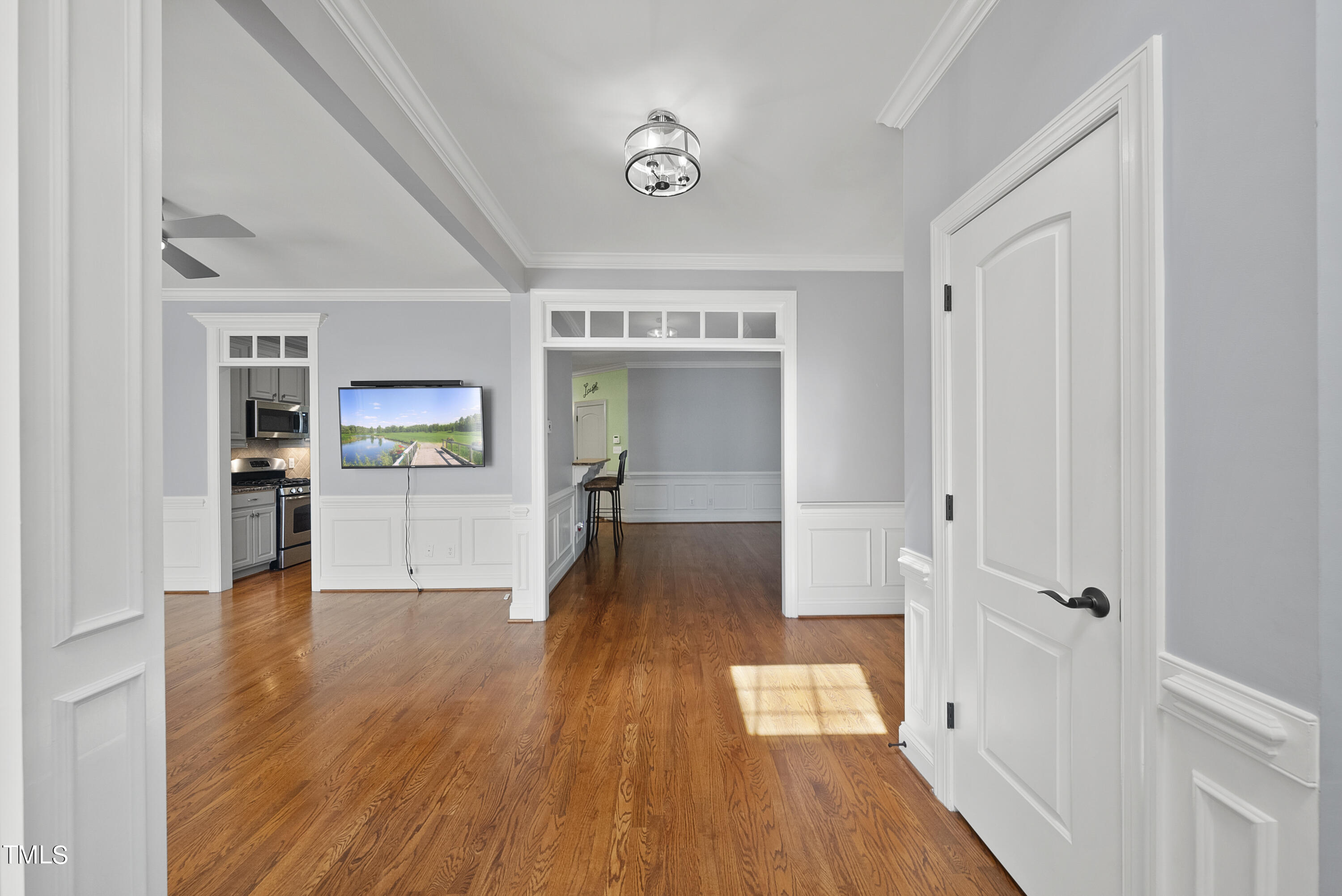 1336 Ileagnes Road Raleigh, NC 27603 - Photo 4 of 36 Foyer