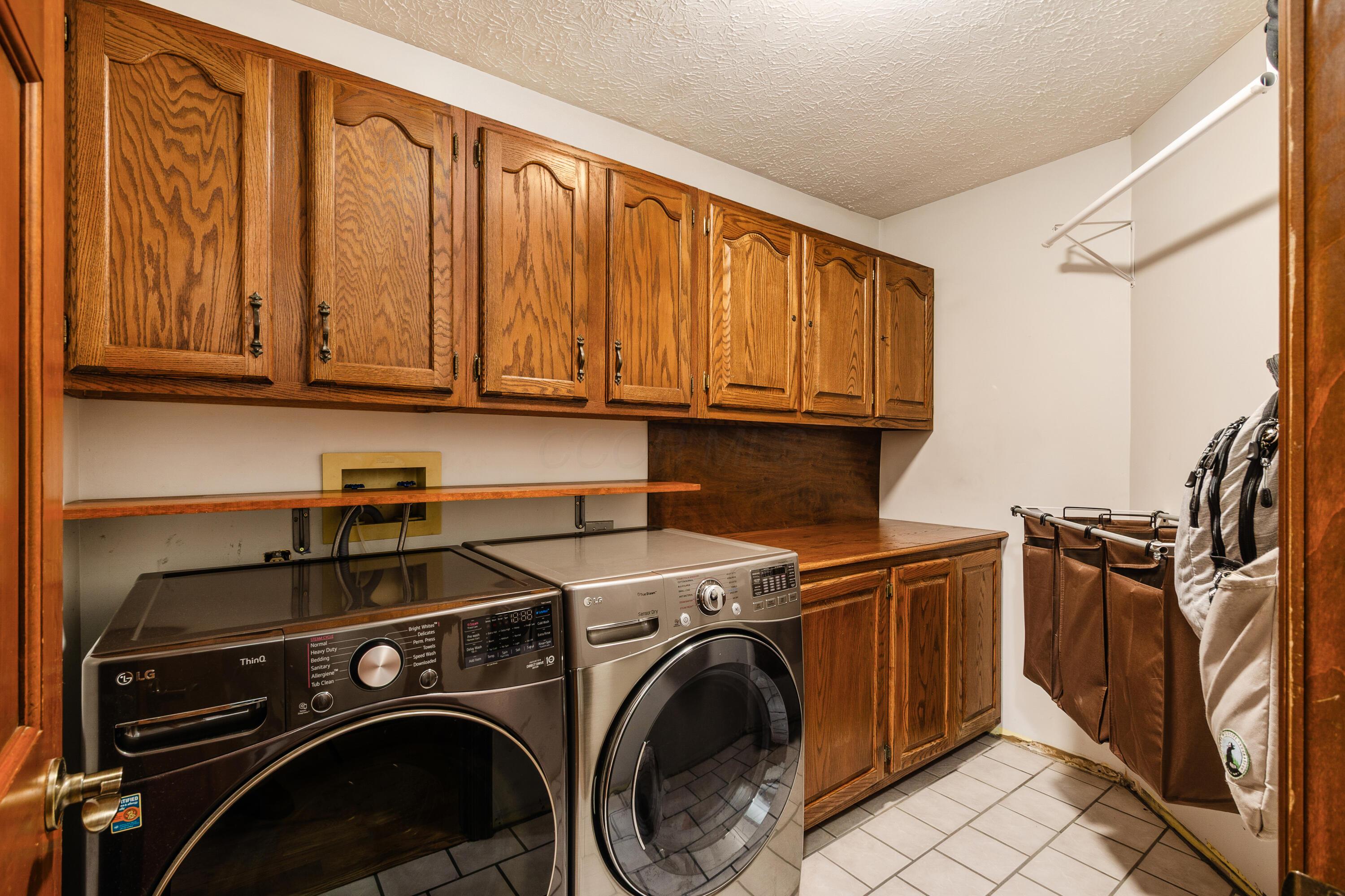 6740 Cheshire Road Galena, OH 43021 - Photo 27 of 41 First Floor Laundry