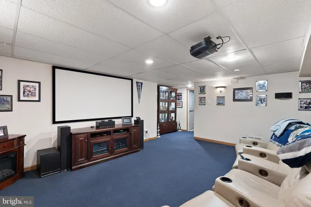 $481,500 | 414 South Barrington Court, Newark, DE 19702