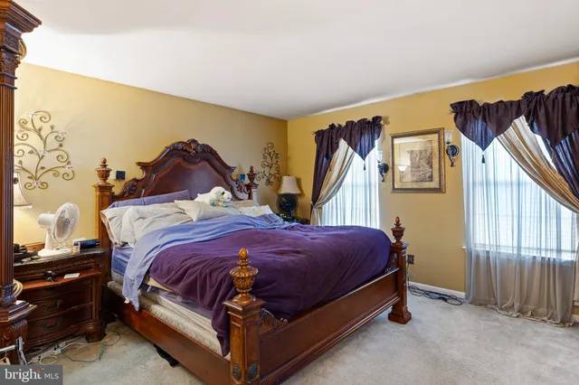 $481,500 | 414 South Barrington Court, Newark, DE 19702