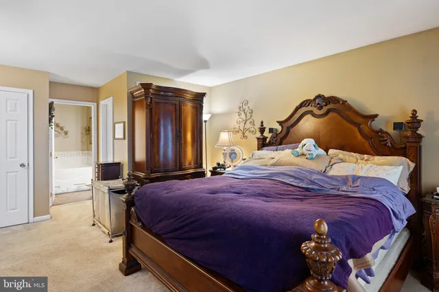 $481,500 | 414 South Barrington Court, Newark, DE 19702