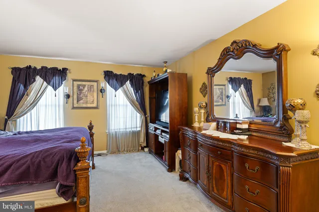 $481,500 | 414 South Barrington Court, Newark, DE 19702