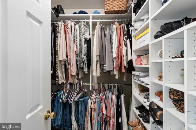 $481,500 | 414 South Barrington Court, Newark, DE 19702