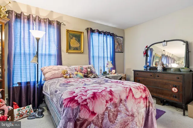 $481,500 | 414 South Barrington Court, Newark, DE 19702