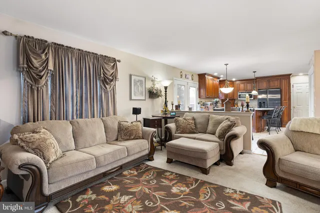 $481,500 | 414 South Barrington Court, Newark, DE 19702