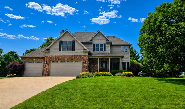 $529,900 | 30 Long Grove Drive, Monticello, IL 61856