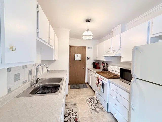 $199,900 | 1370 McNally Drive, Winona, MN 55987