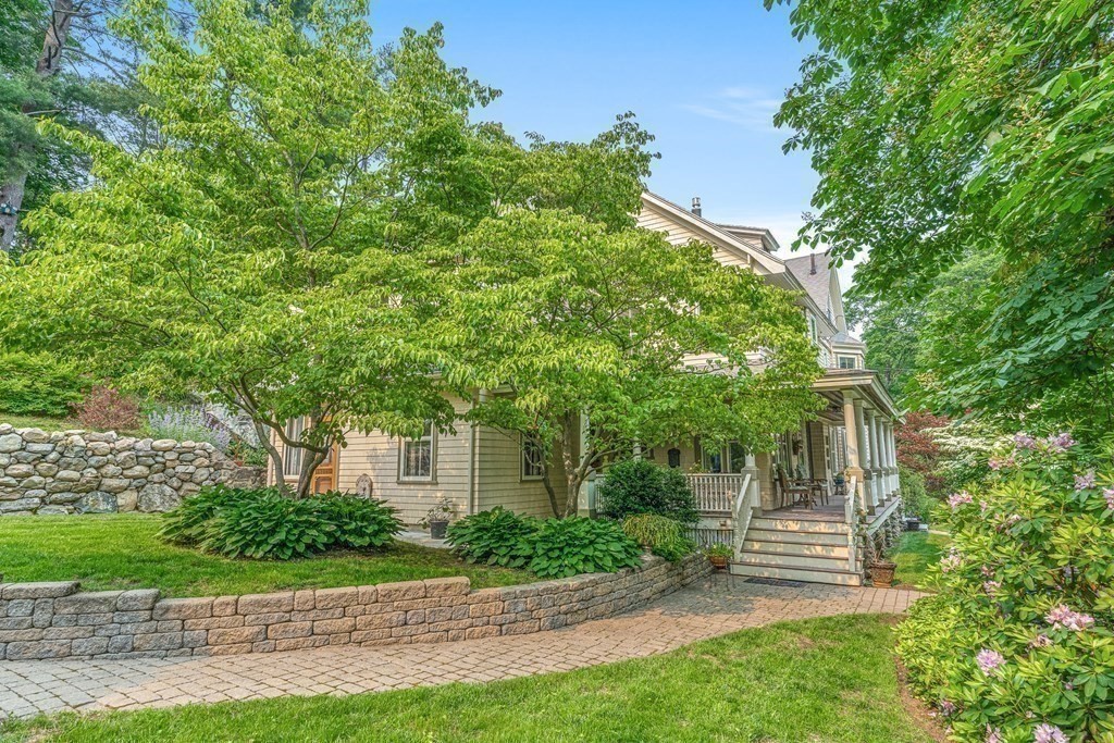 5 Swan Road Winchester, MA 01890 - Photo 6 of 42