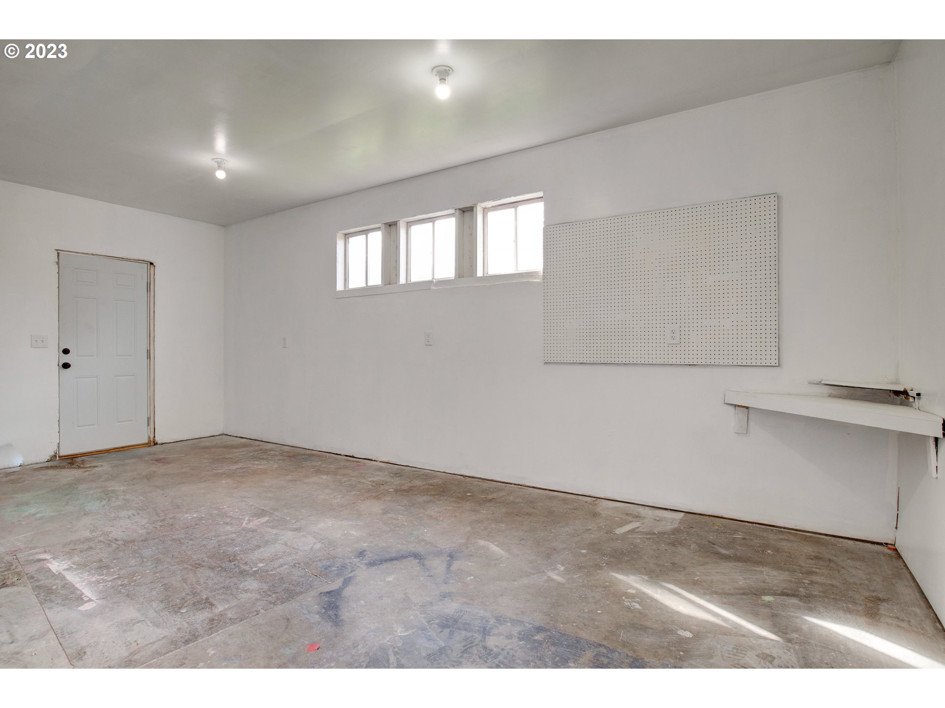 4672 Sunnyview Road Salem, OR 97305 - Photo 29 of 38 Gallery Image 29