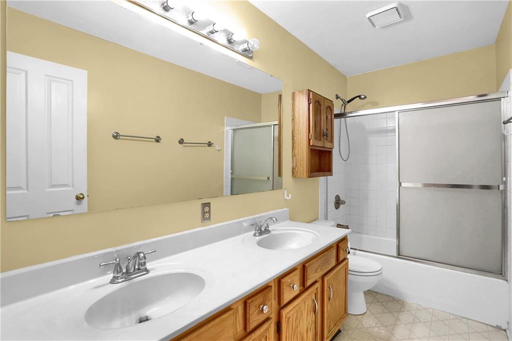 5853 Manning Road Indianapolis, IN 46228 - Photo 31 of 46 Gallery Image 31