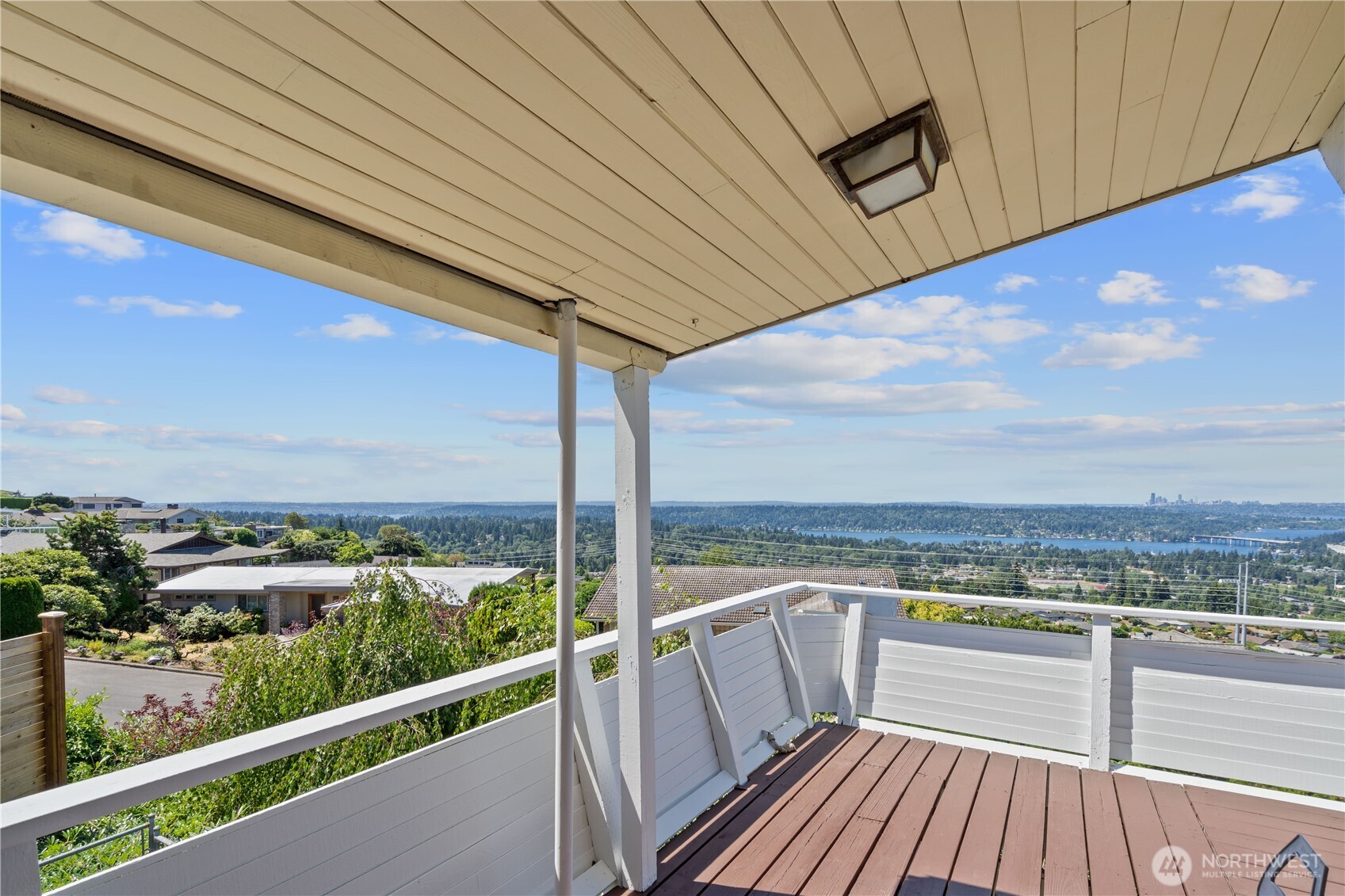 4422 138th Avenue Southeast Bellevue, WA 98006 - Photo 15 of 40