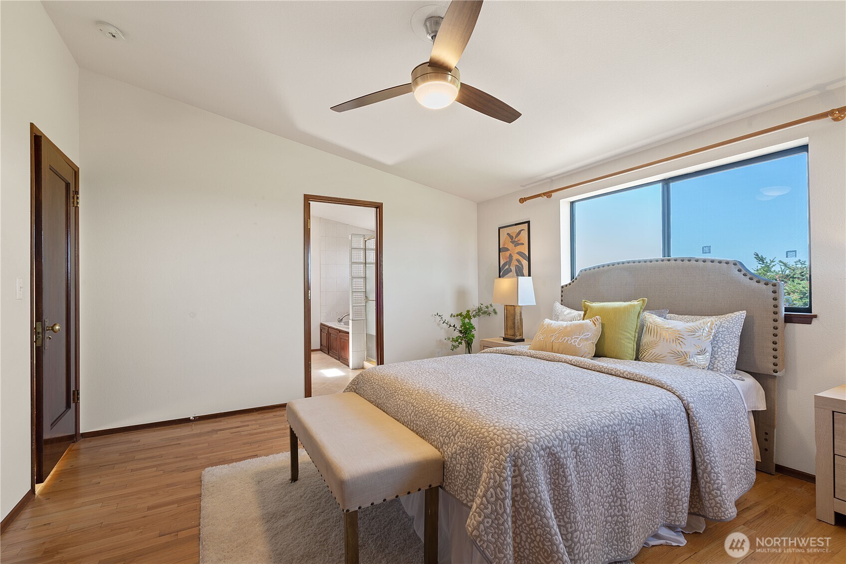 4422 138th Avenue Southeast Bellevue, WA 98006 - Photo 19 of 40