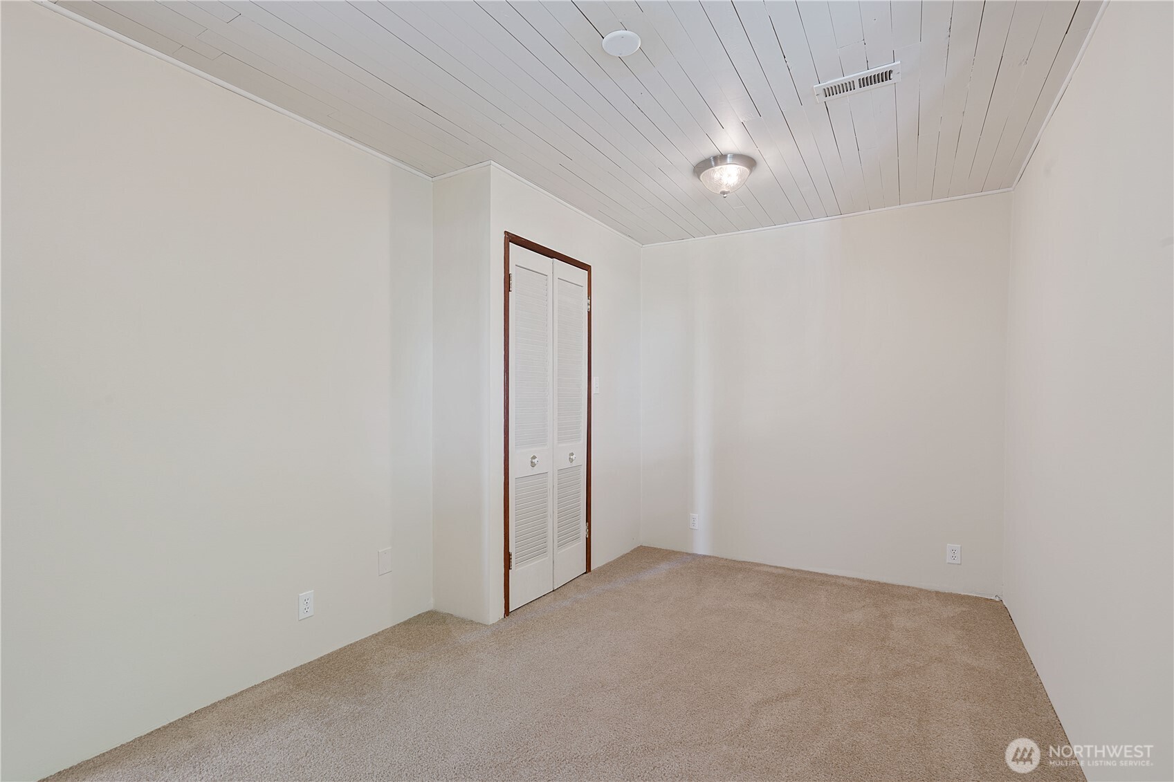 4422 138th Avenue Southeast Bellevue, WA 98006 - Photo 30 of 40