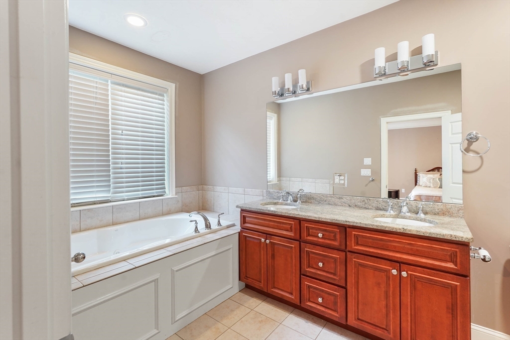10 Adams Farm Road, Unit 10 Shrewsbury, MA 01545 - Photo 25 of 42 Gallery Image 25
