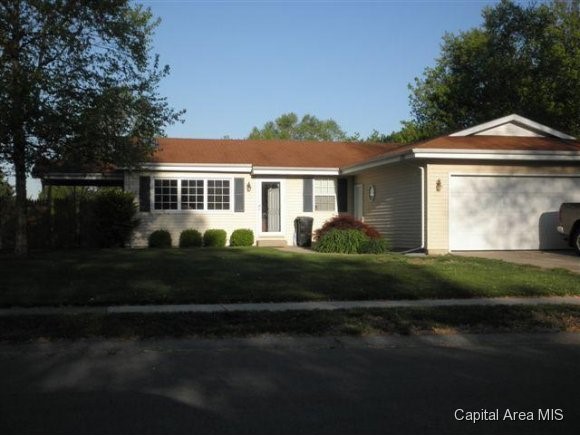 5281 Carlton Drive Springfield, IL 62703 - Photo 1 of 15 Gallery Image 1