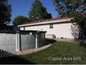 5281 Carlton Drive Springfield, IL 62703 - Photo 15 of 15 Gallery Image 15