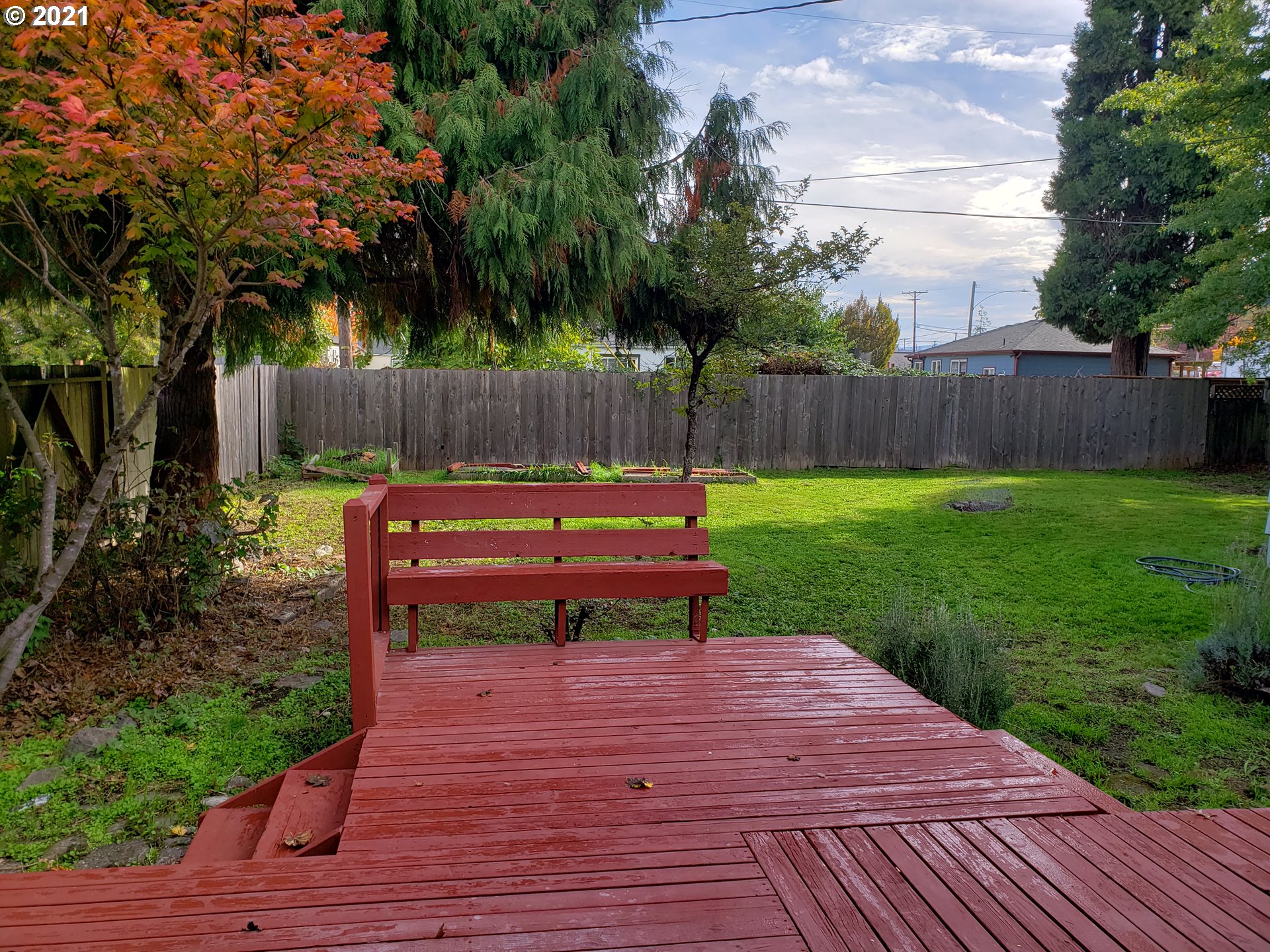 235 North 24th Street Springfield, OR 97477 - Photo 9 of 24 a garden view with a seating space