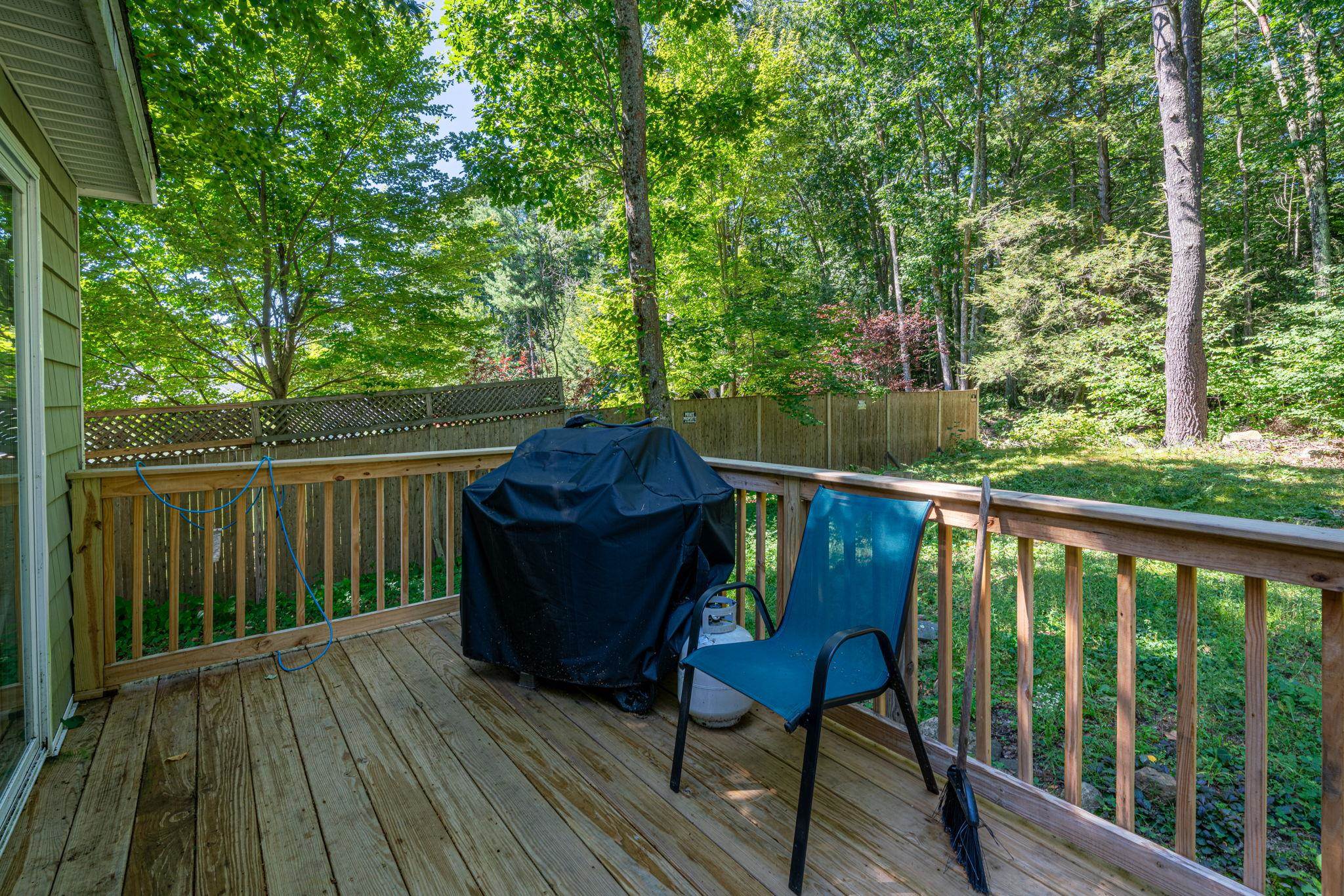 12 Sesame Street Raymond, NH 03077 - Photo 18 of 22