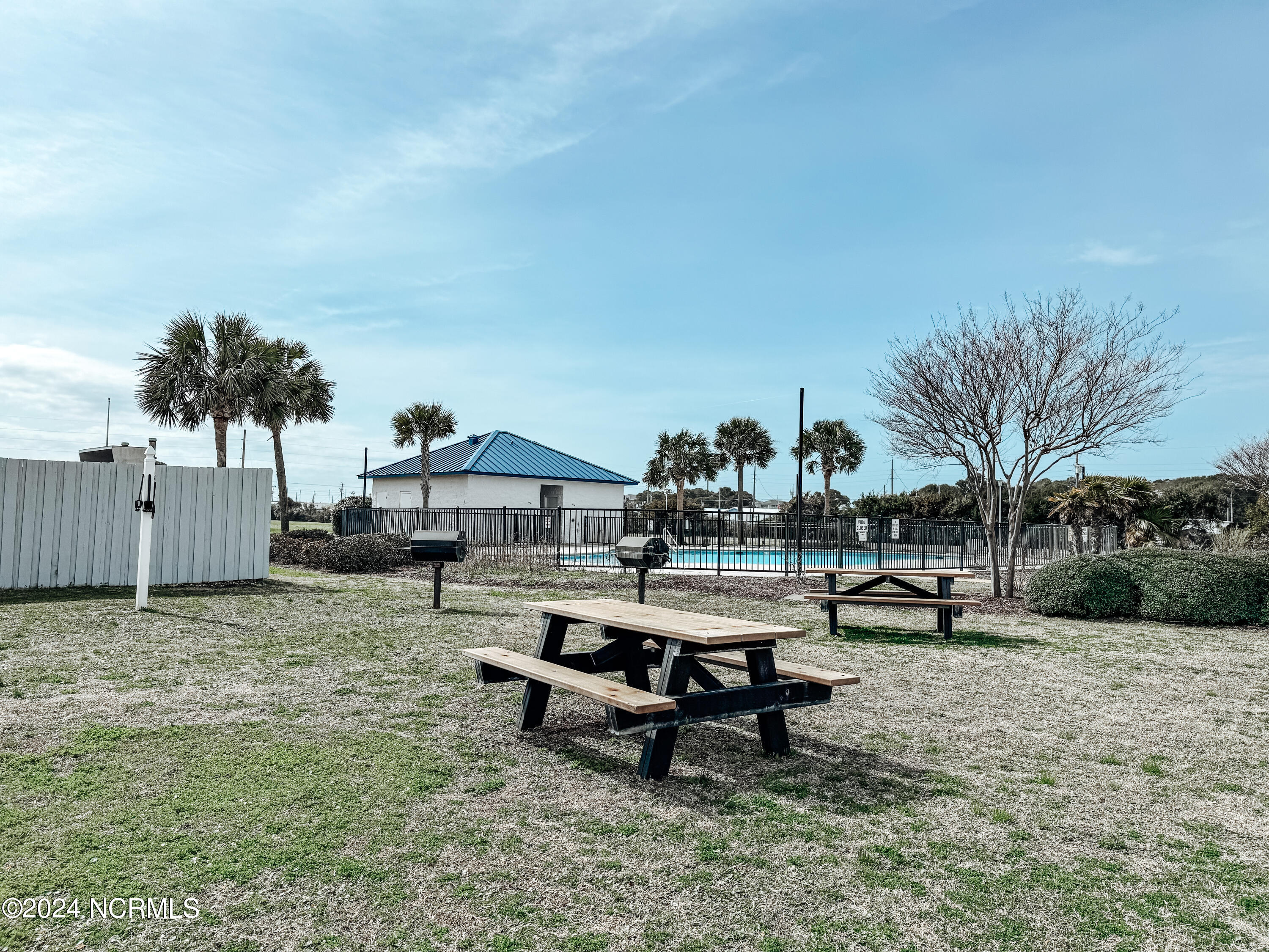 1550 Salter Path Road, Unit 301 Indian Beach, NC 28512 - Photo 42 of 63 Nautical Club Grilling