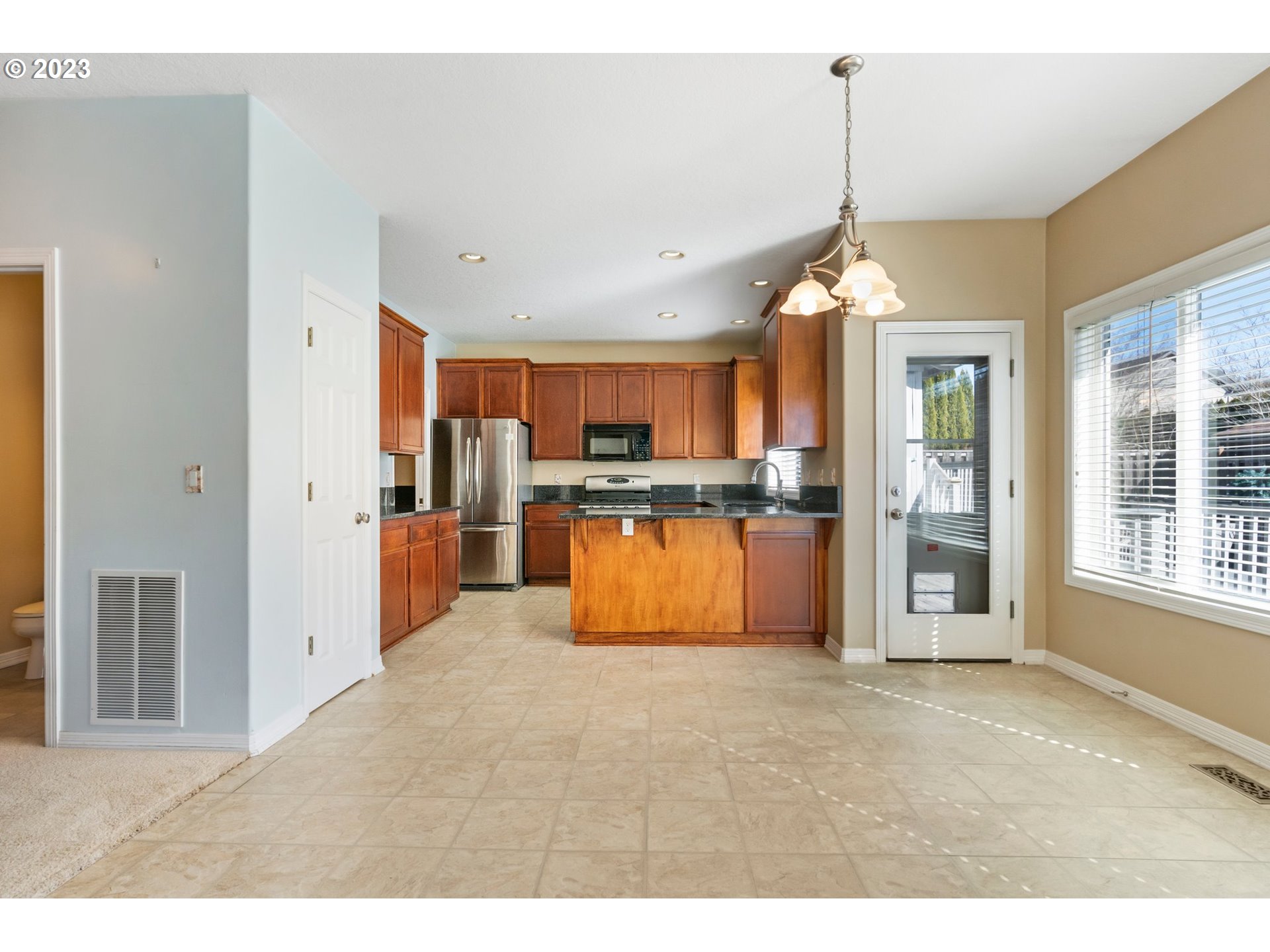 9572 Southeast Bittern Way Happy Valley, OR 97086 - Photo 11 of 30 Gallery Image 11