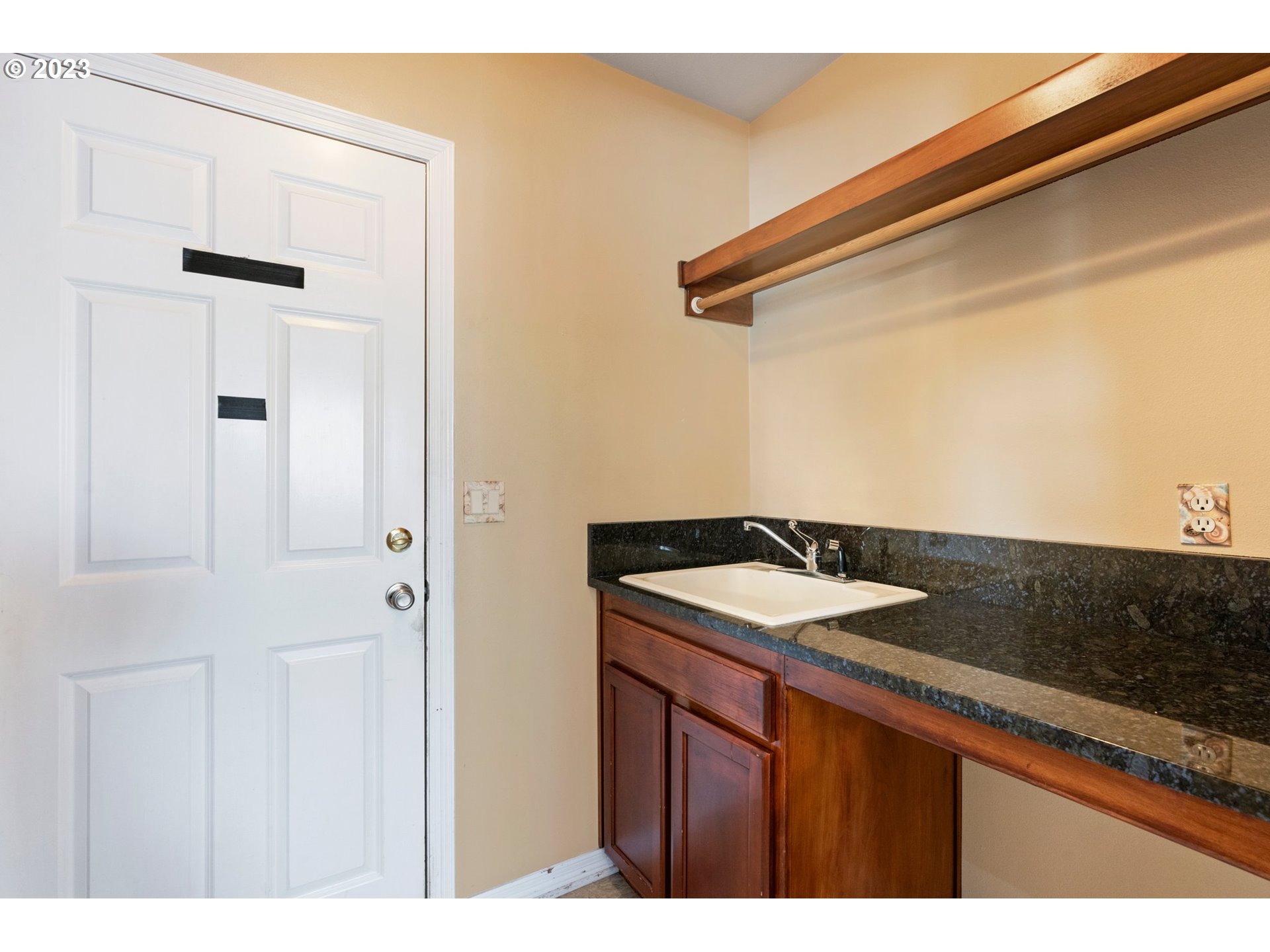 9572 Southeast Bittern Way Happy Valley, OR 97086 - Photo 15 of 30 Gallery Image 15