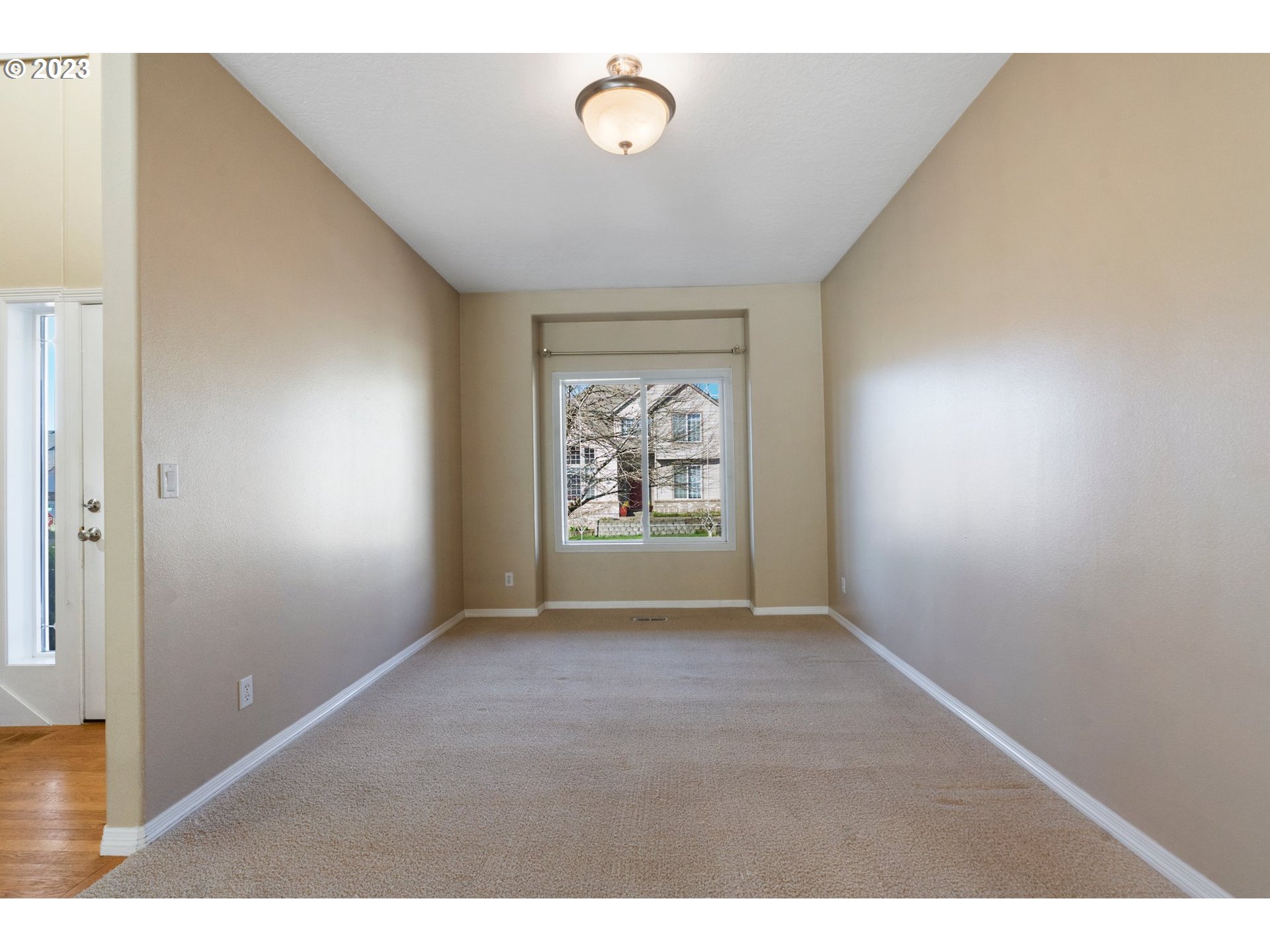 9572 Southeast Bittern Way Happy Valley, OR 97086 - Photo 5 of 30 Gallery Image 5