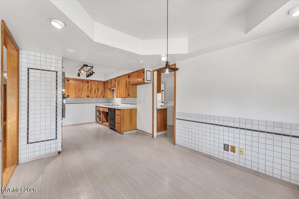 2470 Riviera Street Reno, NV 89509 - Photo 11 of 42 12-2470 Riviera St Reno NV 89509 (12 of
