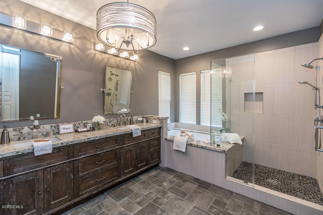 167 Park Hill Road Simi Valley, CA 93065 - Photo 26 of 43 167 Park Hill-26