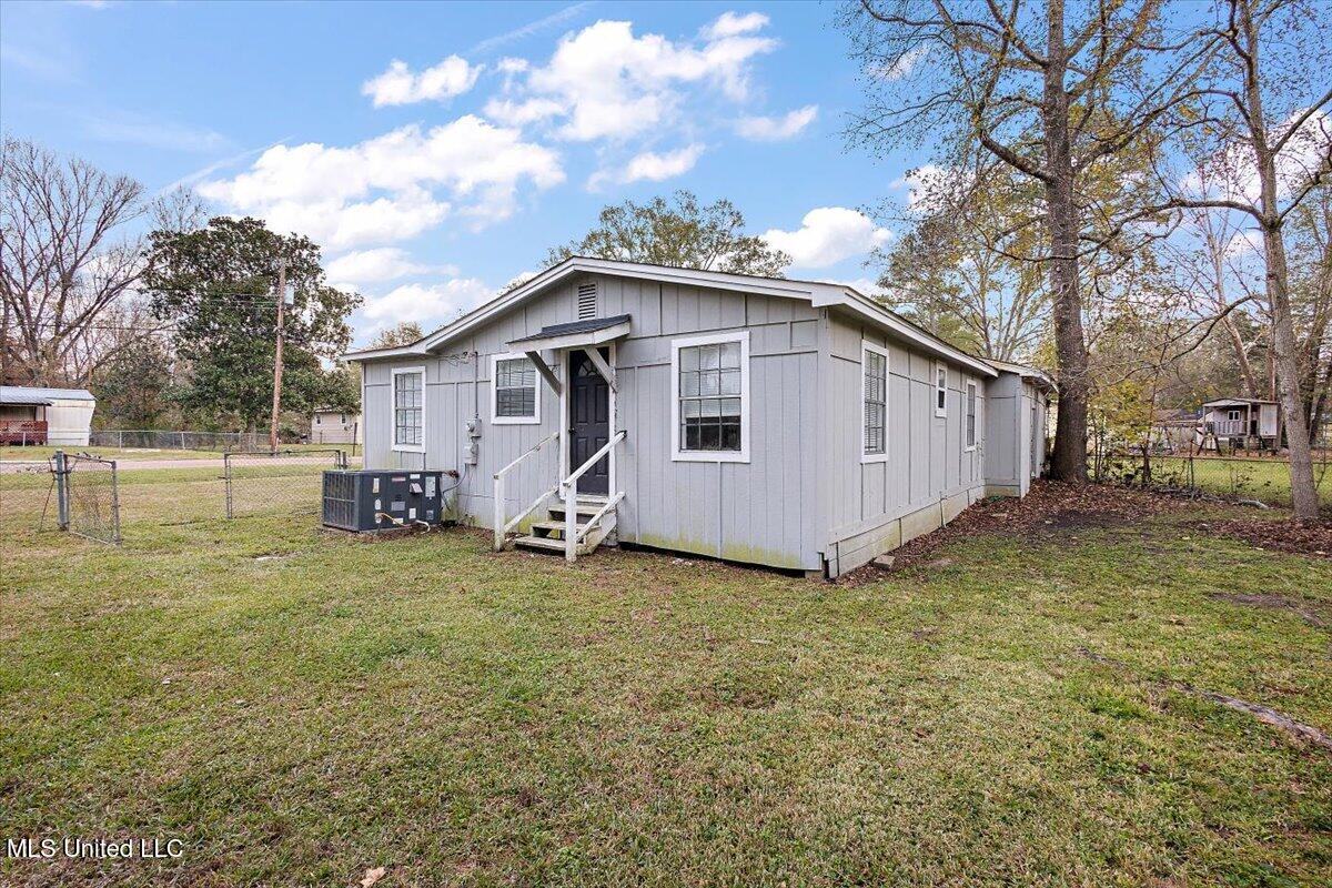 1213 Deeb Street Pearl, MS 39208 - Photo 5 of 20 22-HTP_4966