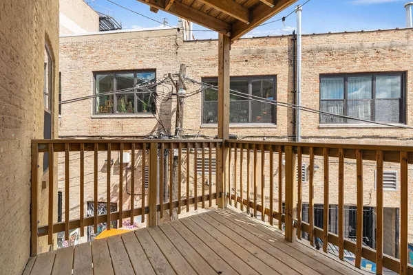 $2,900 | 2735 North Kimball Avenue, Unit 5, Chicago, IL 60647