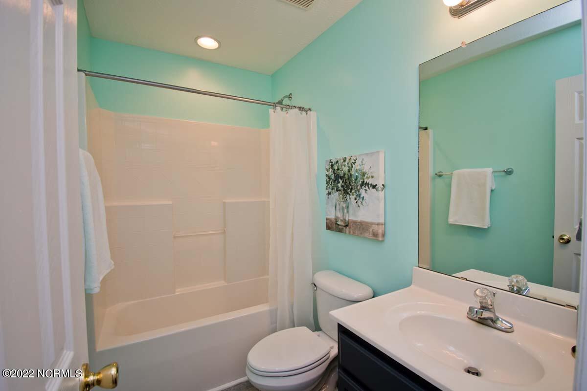 303 Trappers Road Hubert, NC 28539 - Photo 21 of 31 Guest Bath