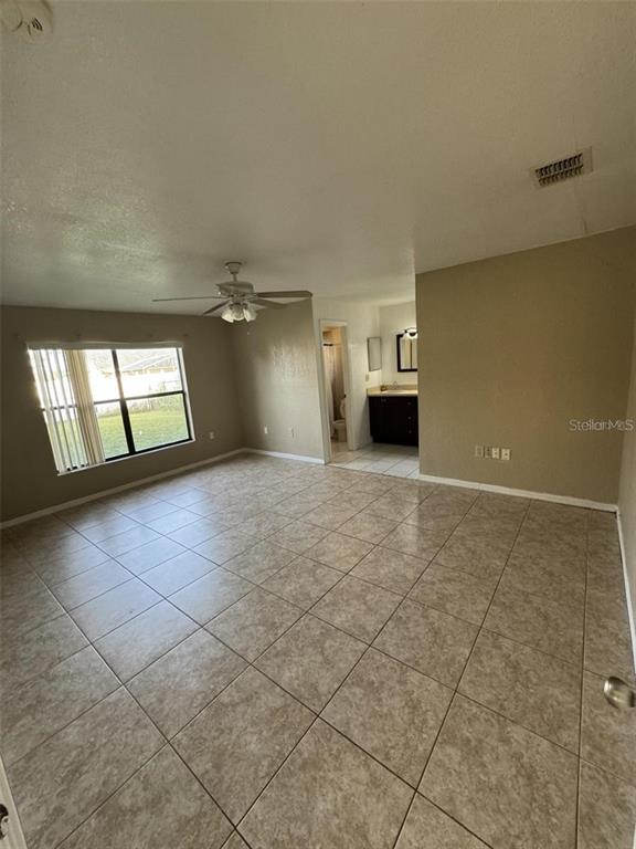 913 San Rafael Way Kissimmee, FL 34758 - Photo 2 of 12