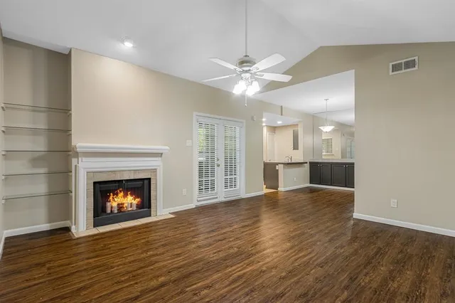 $1,800 | 8601 Park Lane, Unit 221, Dallas, TX 75231