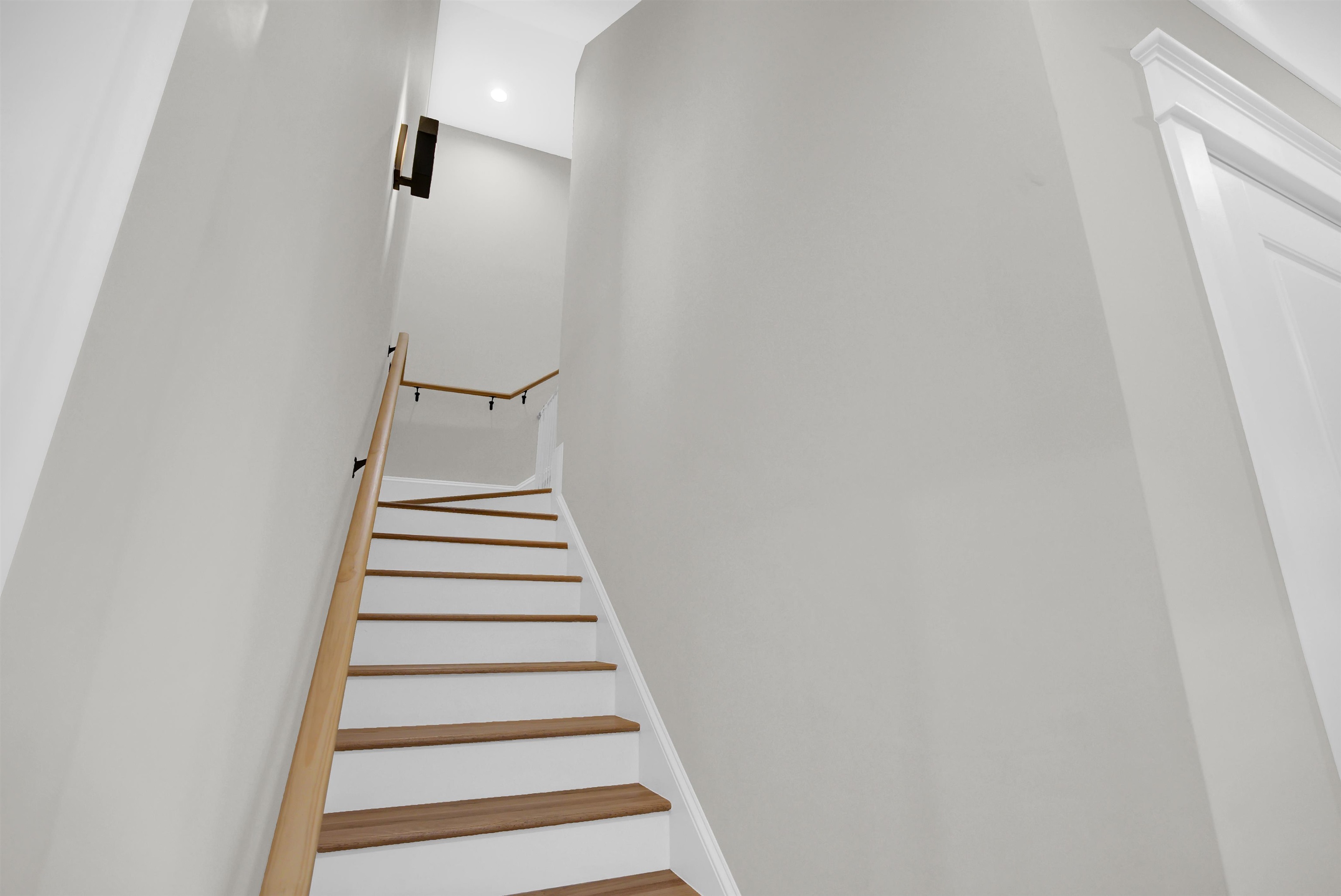 10940 Atrium Avenue Fairhope, AL 36532 - Photo 38 of 43 Stairs