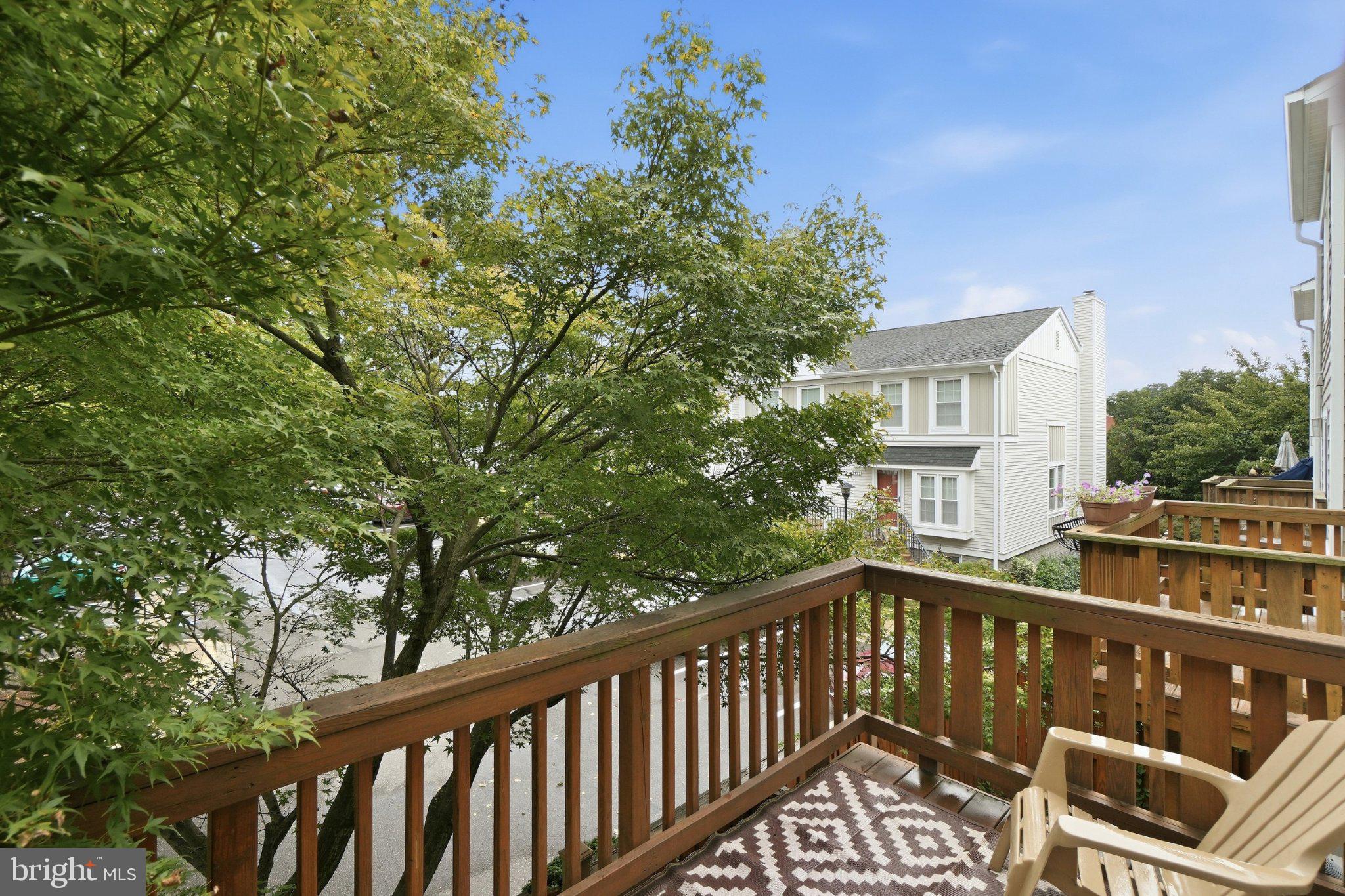 3934 9th Road South Arlington, VA 22204 - Photo 20 of 24 Deck off of the living room