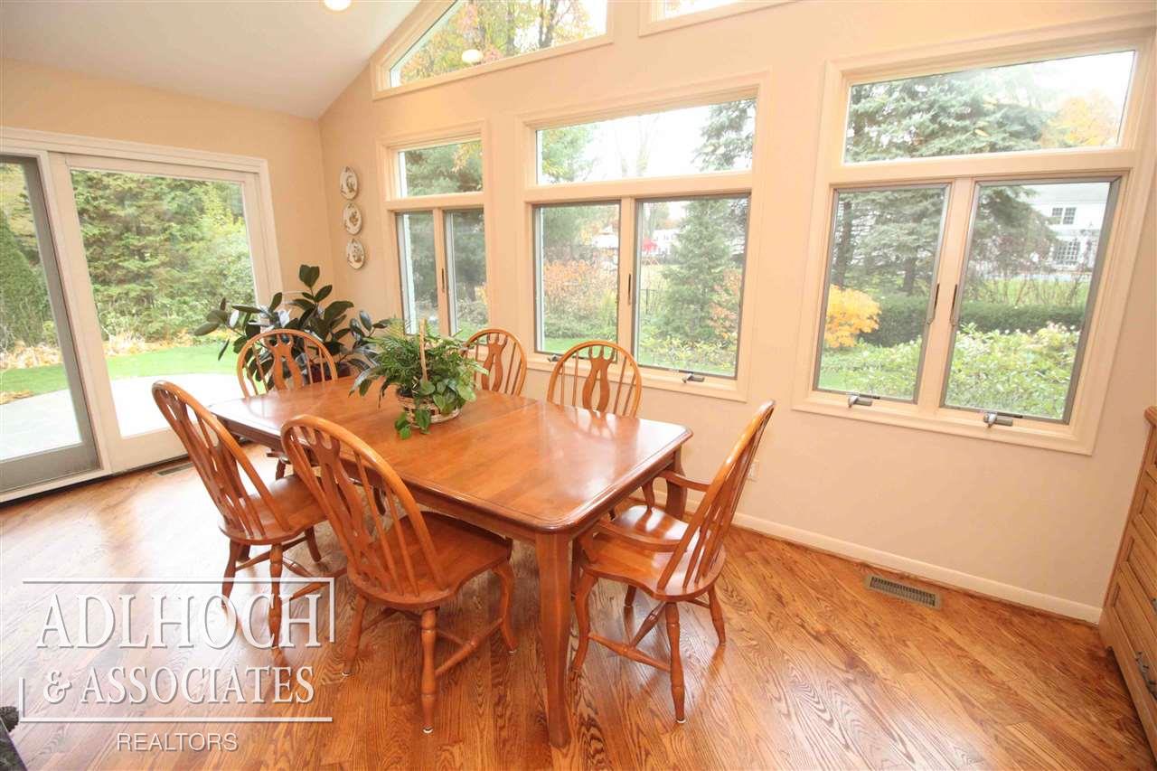 70 Merriweather Road Grosse Pointe Farms, MI 48236 - Photo 12 of 34