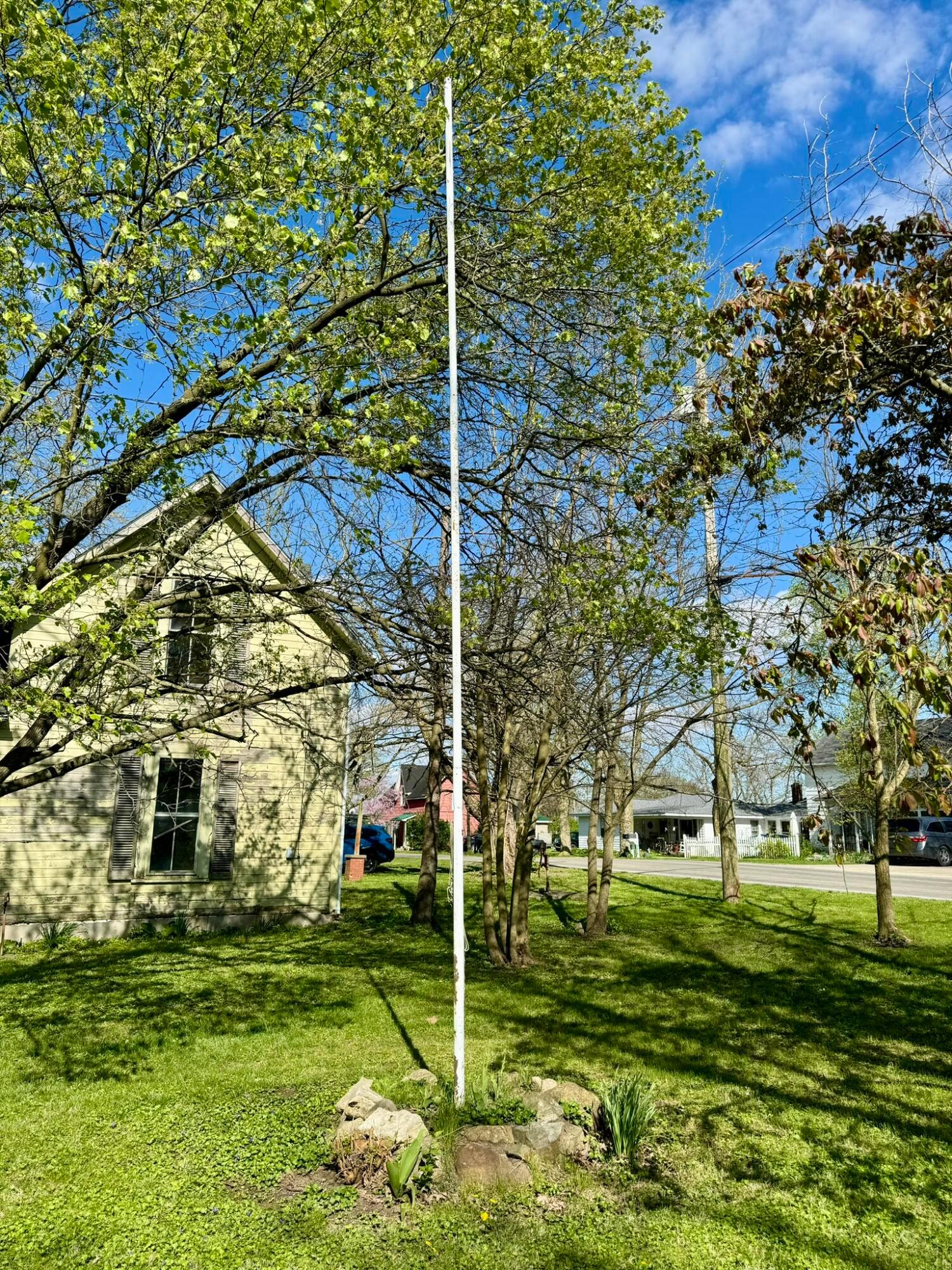 2190 Rosedale Road Irwin, OH 43029 - Photo 37 of 42 Flag pool