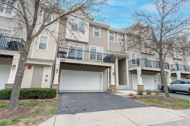 $295,000 | 3611 Hazel Trail, Unit G, Woodbury, MN 55129
