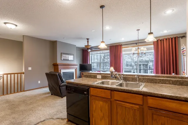 $295,000 | 3611 Hazel Trail, Unit G, Woodbury, MN 55129