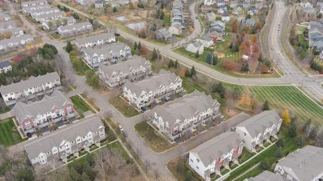 $295,000 | 3611 Hazel Trail, Unit G, Woodbury, MN 55129