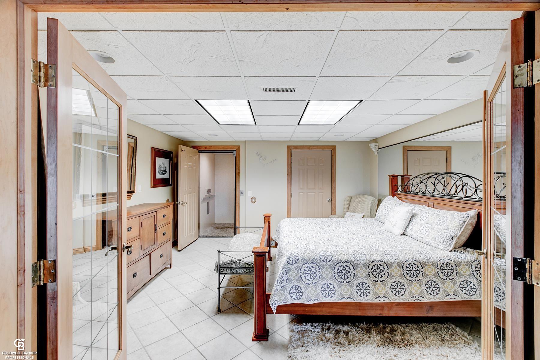 3864 North Lakeshore Road Deckerville, MI 48427 - Photo 65 of 88 50107318-64.JPG