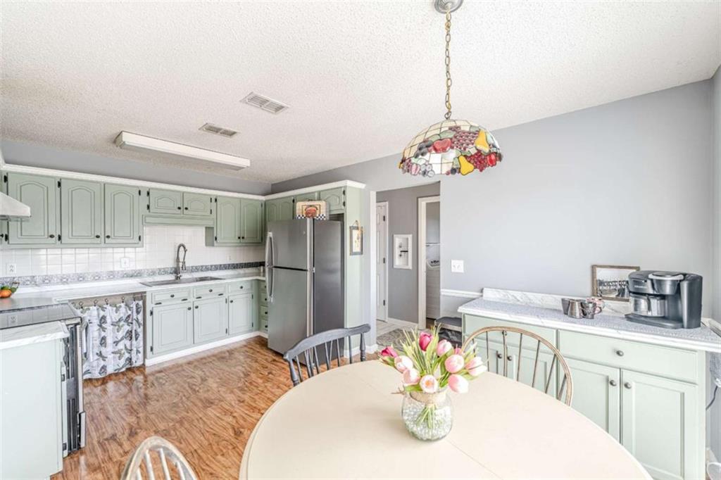 179 Couey Circle Northeast Rome, GA 30161 - Photo 12 of 37